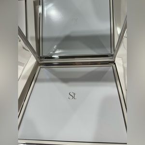 New Seint Beauty Makeup New in Box.  Eye Shadow Palette 49!